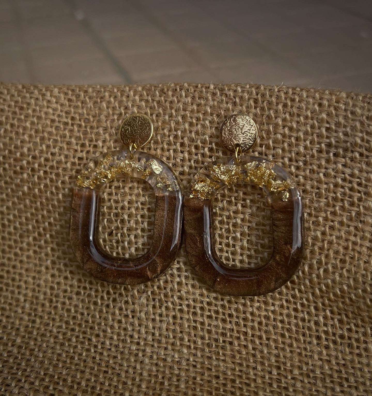 Boucles d’oreilles " Ambre " en résine