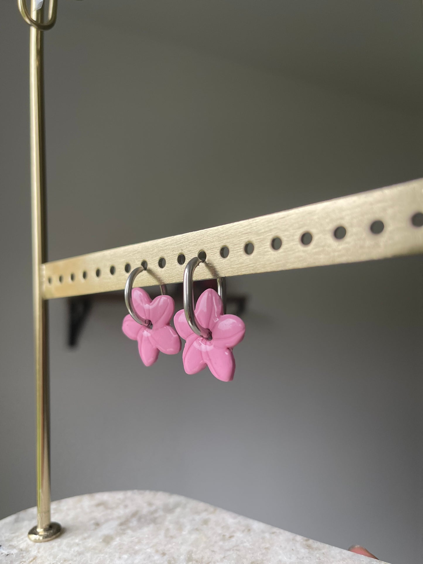 Boucles interchangeables " fleur frangipane " avec créoles 🌸