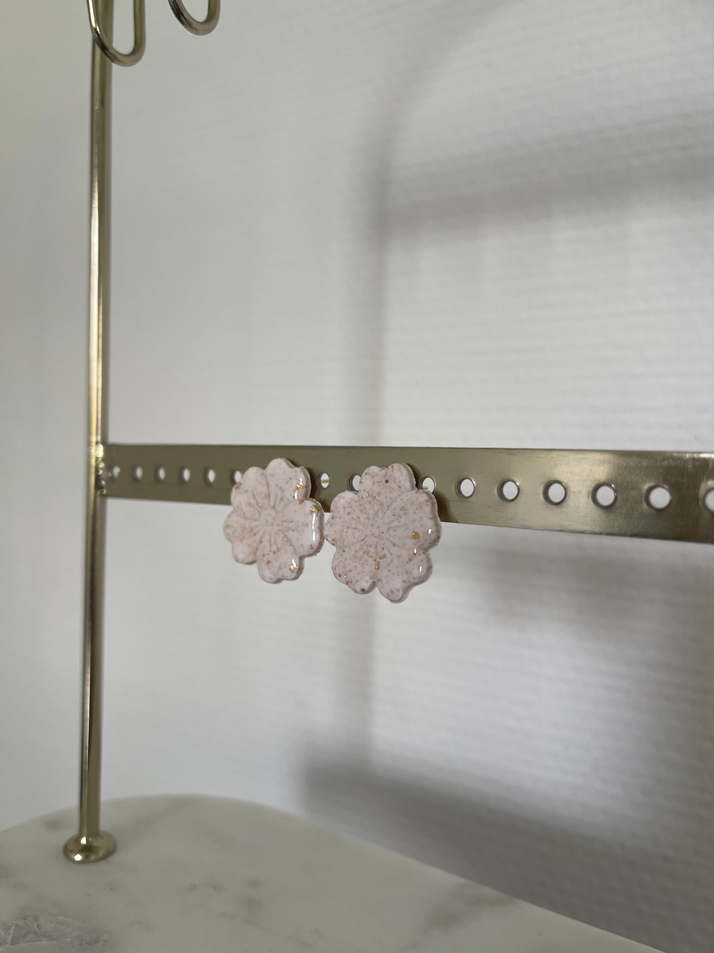 Boucles d’oreilles " petite hibiscus " 🌺