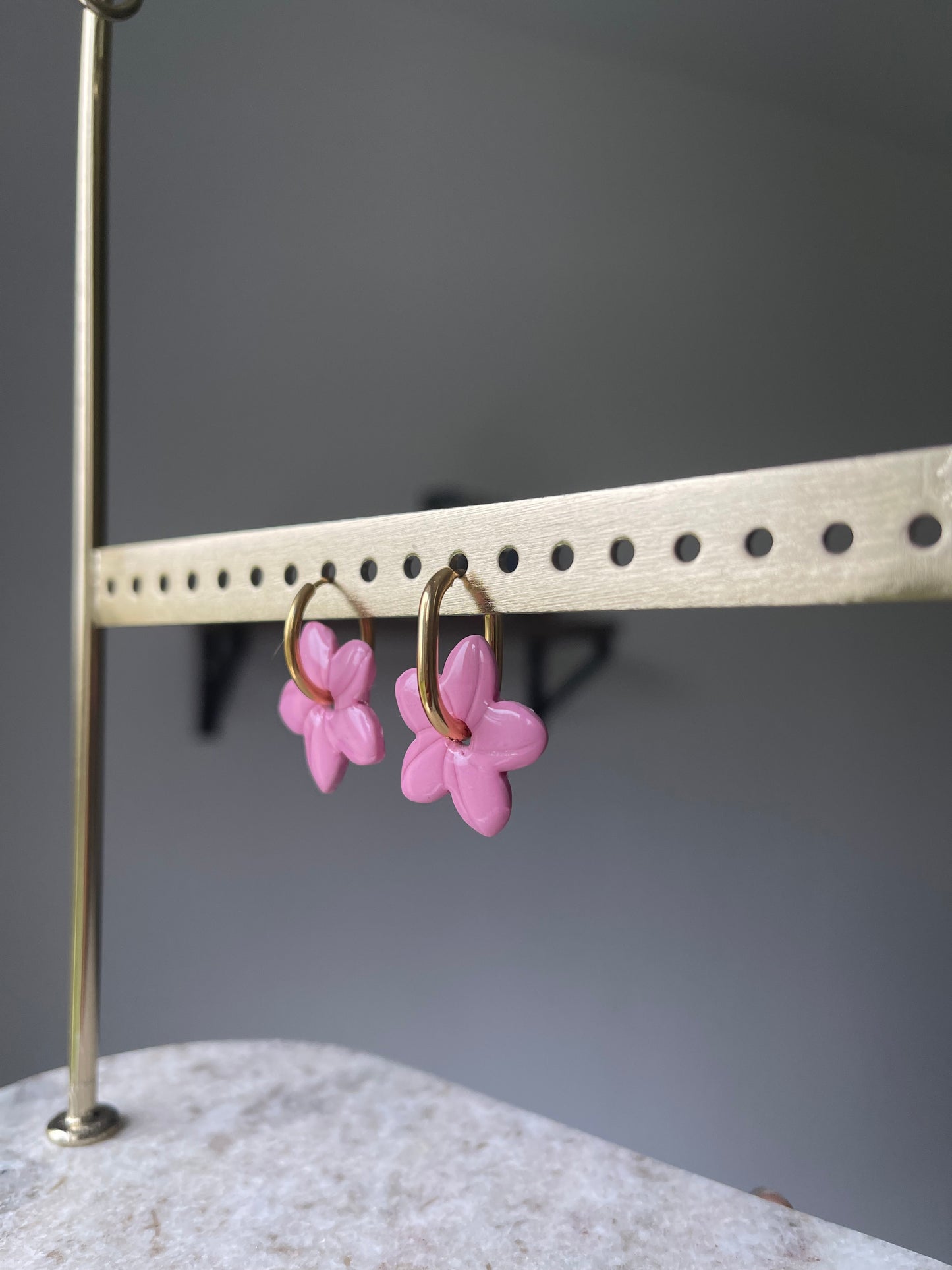 Boucles interchangeables " fleur frangipane " avec créoles 🌸