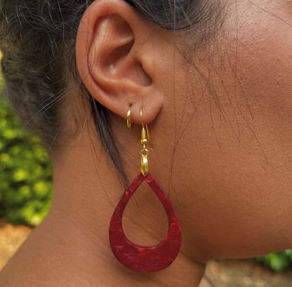 Boucles d’oreilles " Rubis " en résine