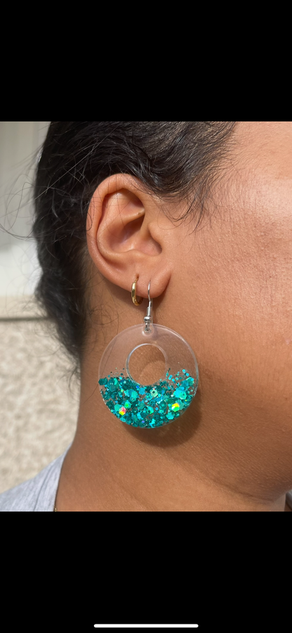 Boucles d’oreilles " Marina " en résine