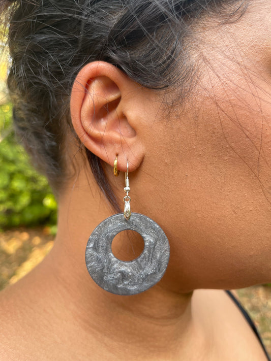 Boucles d’oreilles " Stella " en résine