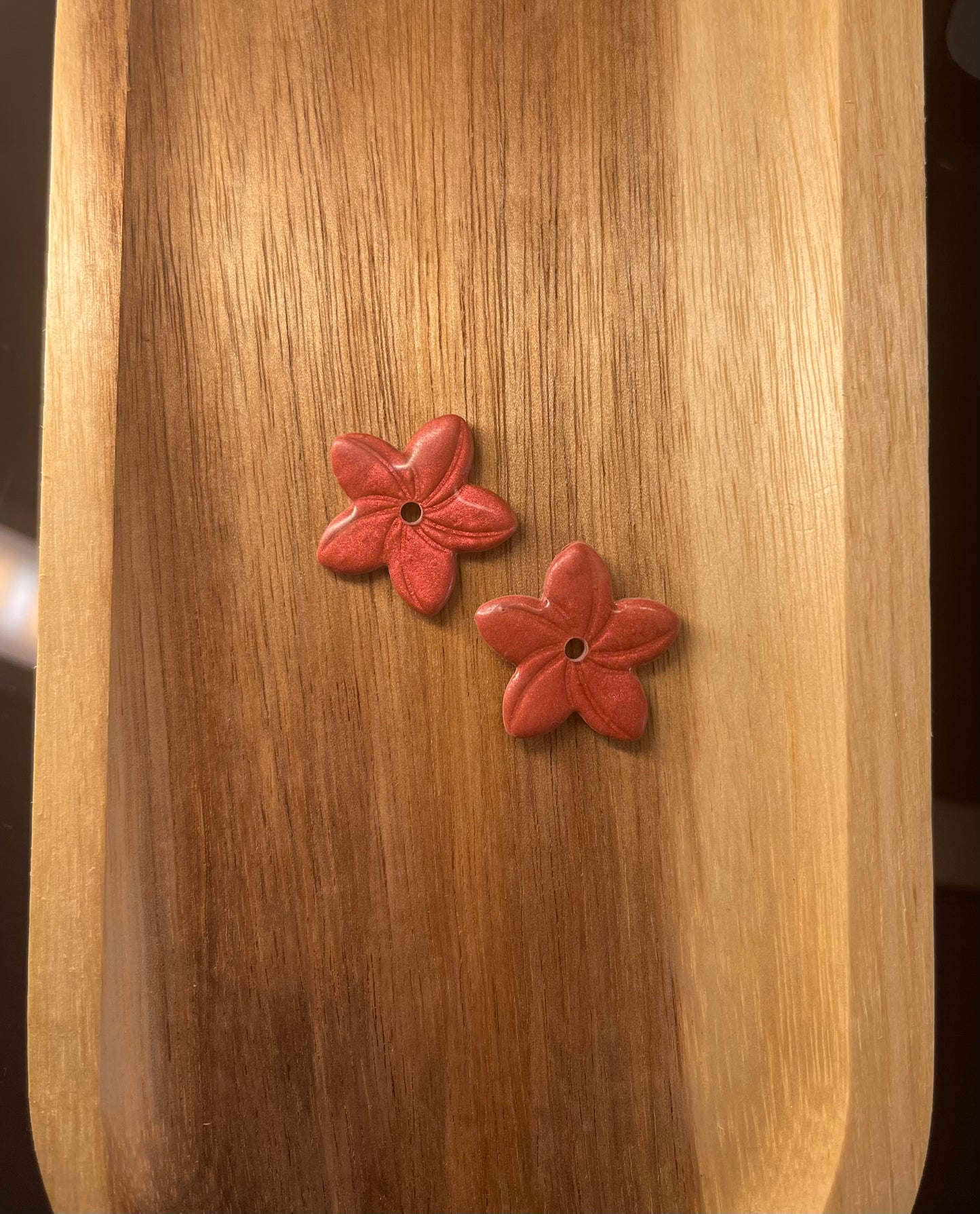 Boucles interchangeables " fleur frangipane " seules