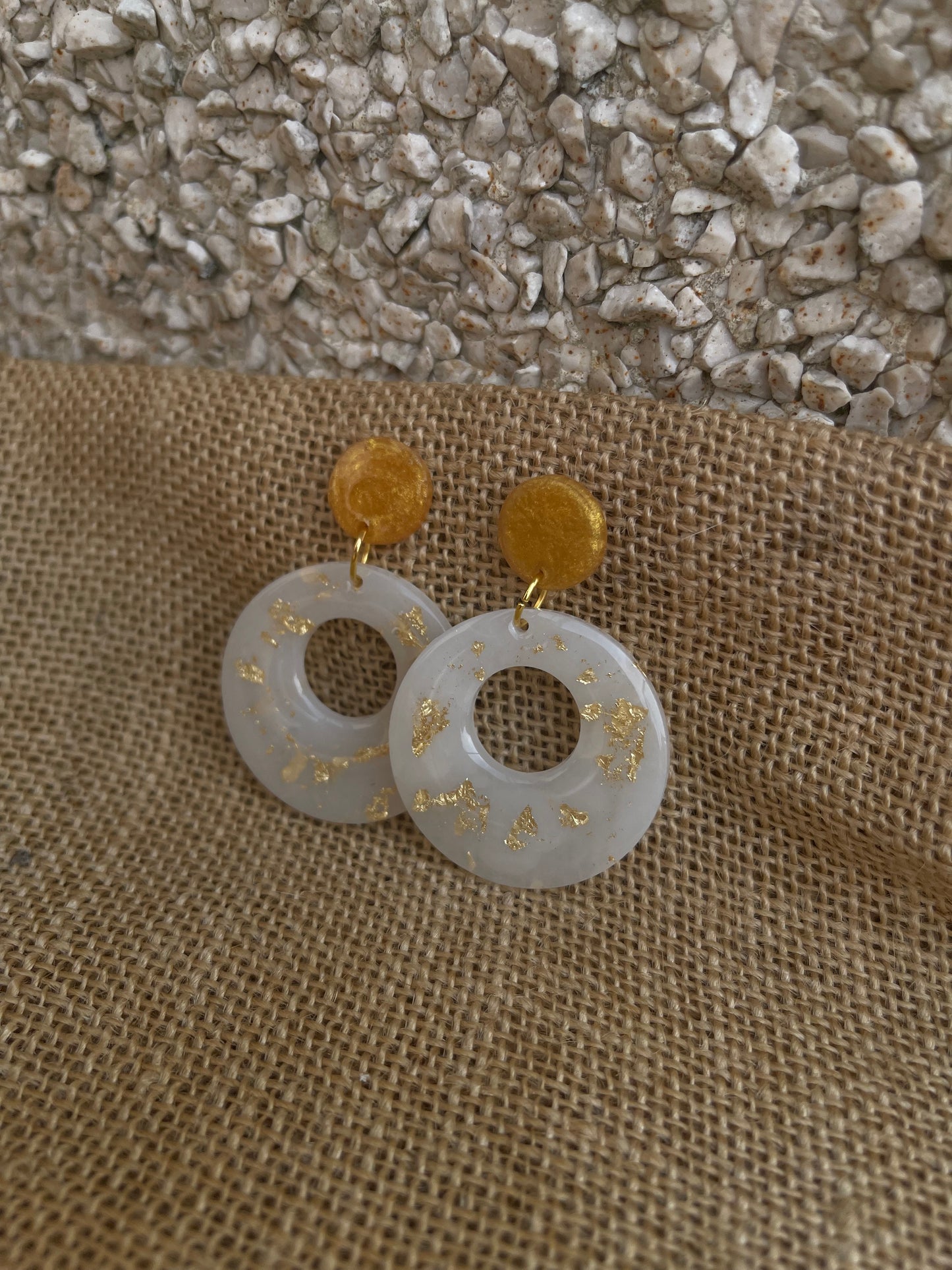 Boucles d’oreilles " Romy " en résine